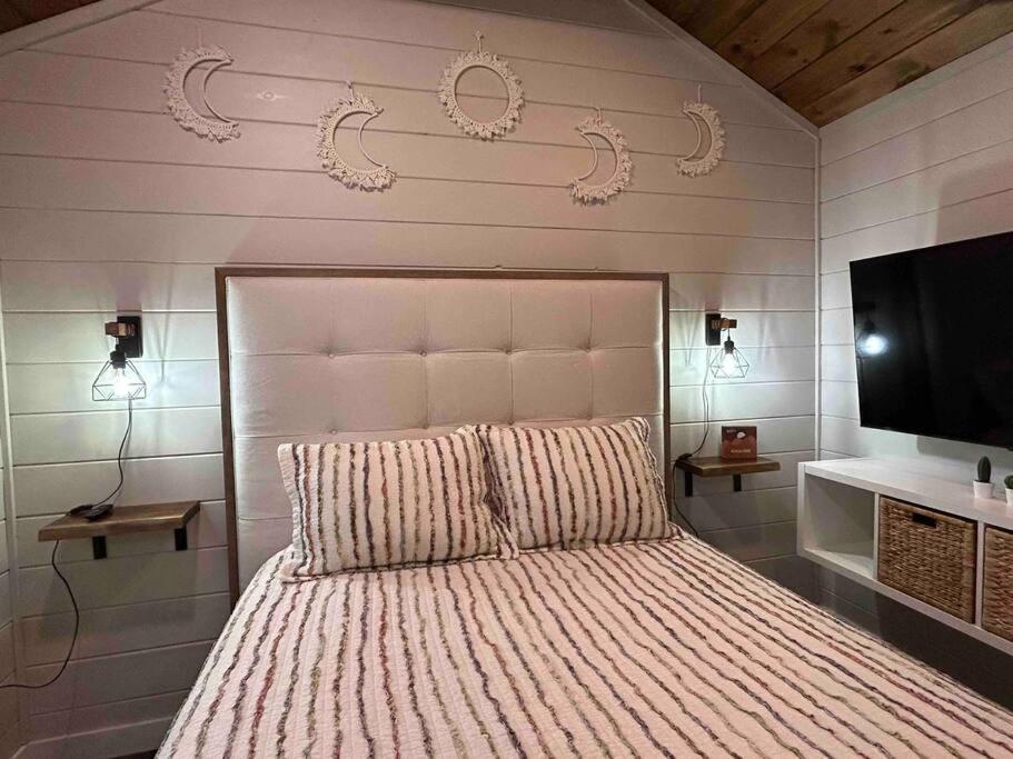 Blissful Nook Tiny Home ~ Cozy Retreat W/ Hot Tub; Near Town And Deep Creek Bryson City Exterior foto
