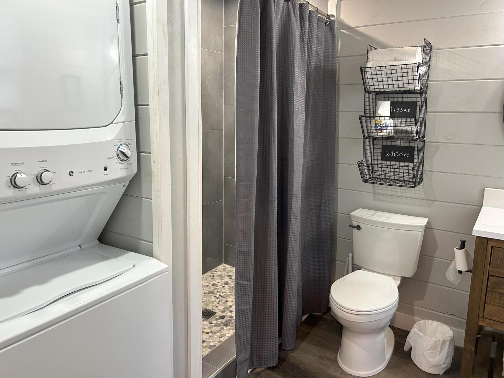 Blissful Nook Tiny Home ~ Cozy Retreat W/ Hot Tub; Near Town And Deep Creek Bryson City Exterior foto